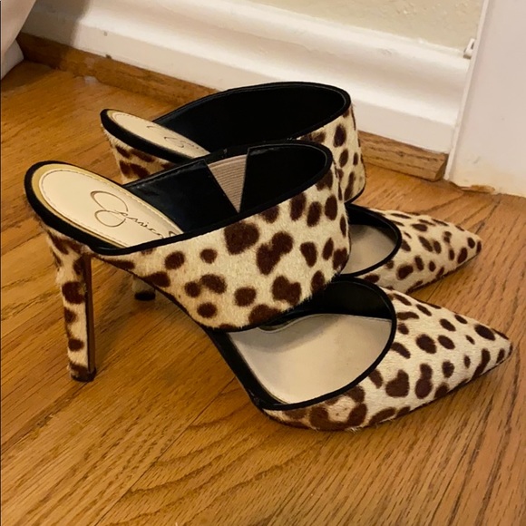 Jessica Simpson leopard print heels - Picture 2 of 3